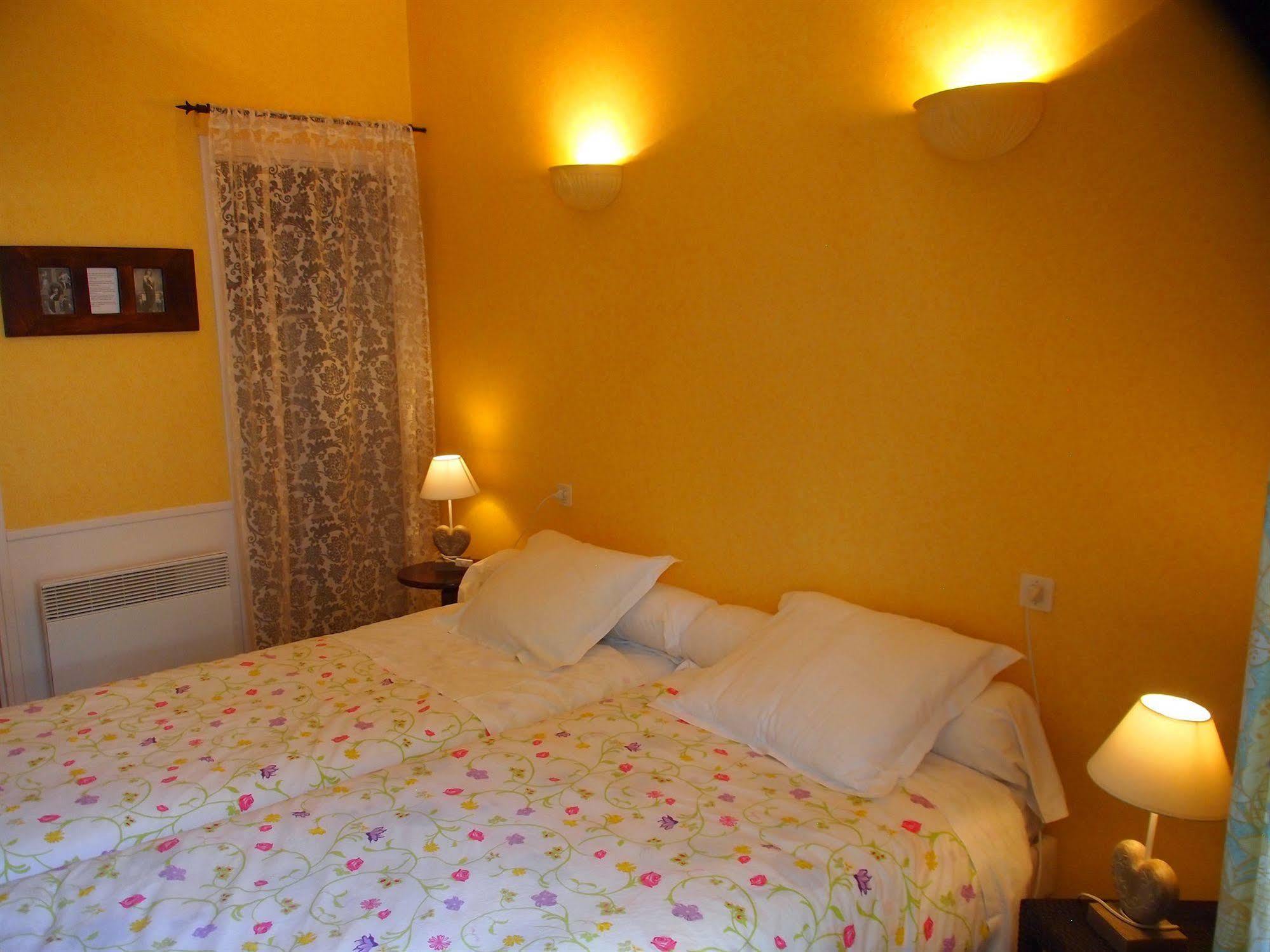 Hotel Emma Calve Мийо Экстерьер фото